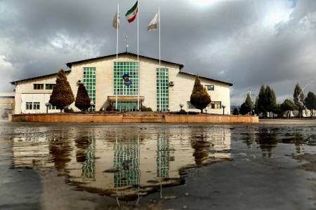 نمای کلی ساختمان اصلی